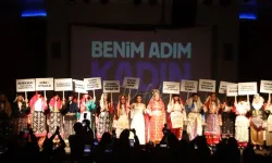 CHP'den "Benim Adım Kadın" defilesi