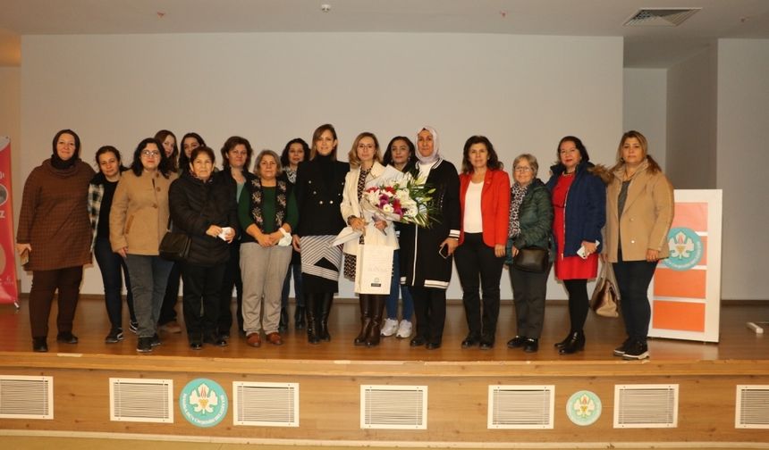 Büyükşehir Belediyesi kadınlara özel sağlık semineri düzenledi